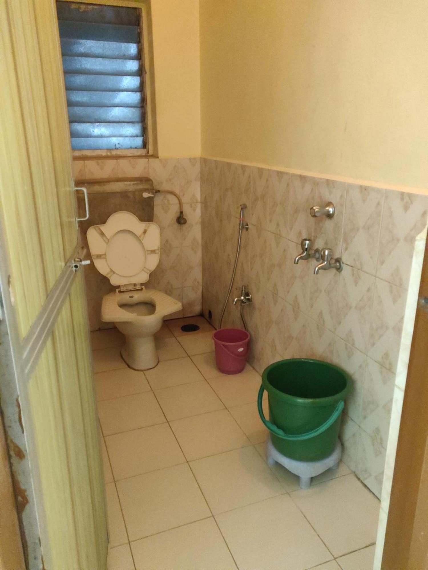 Shraddha Lodge Ratnāgiri Eksteriør billede